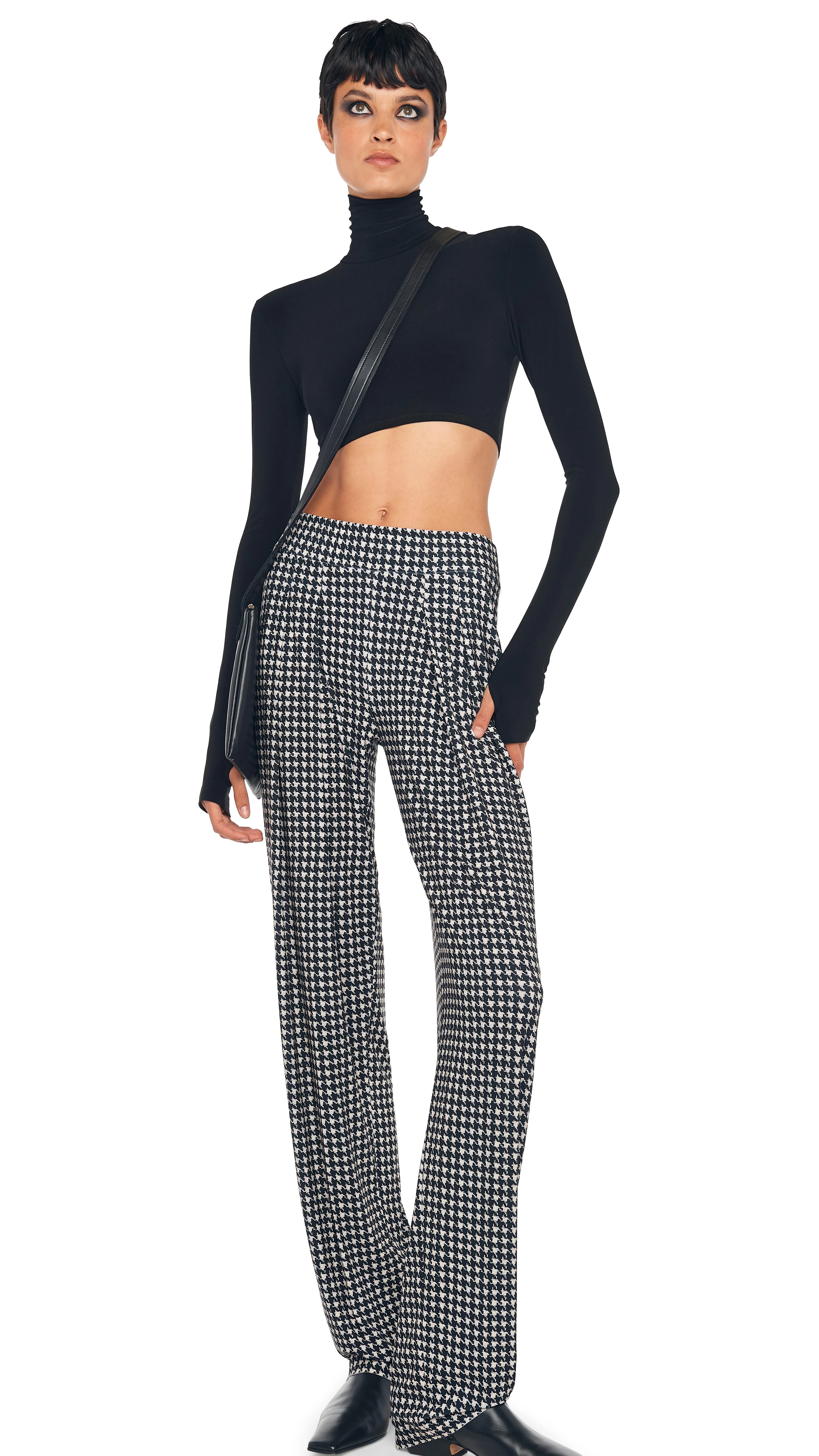 LOW RISE PLEATED TROUSER